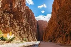 The best 4 DAY tour FROM MARRAKECH TO CHEFCHAOUEN via Sahara Desert